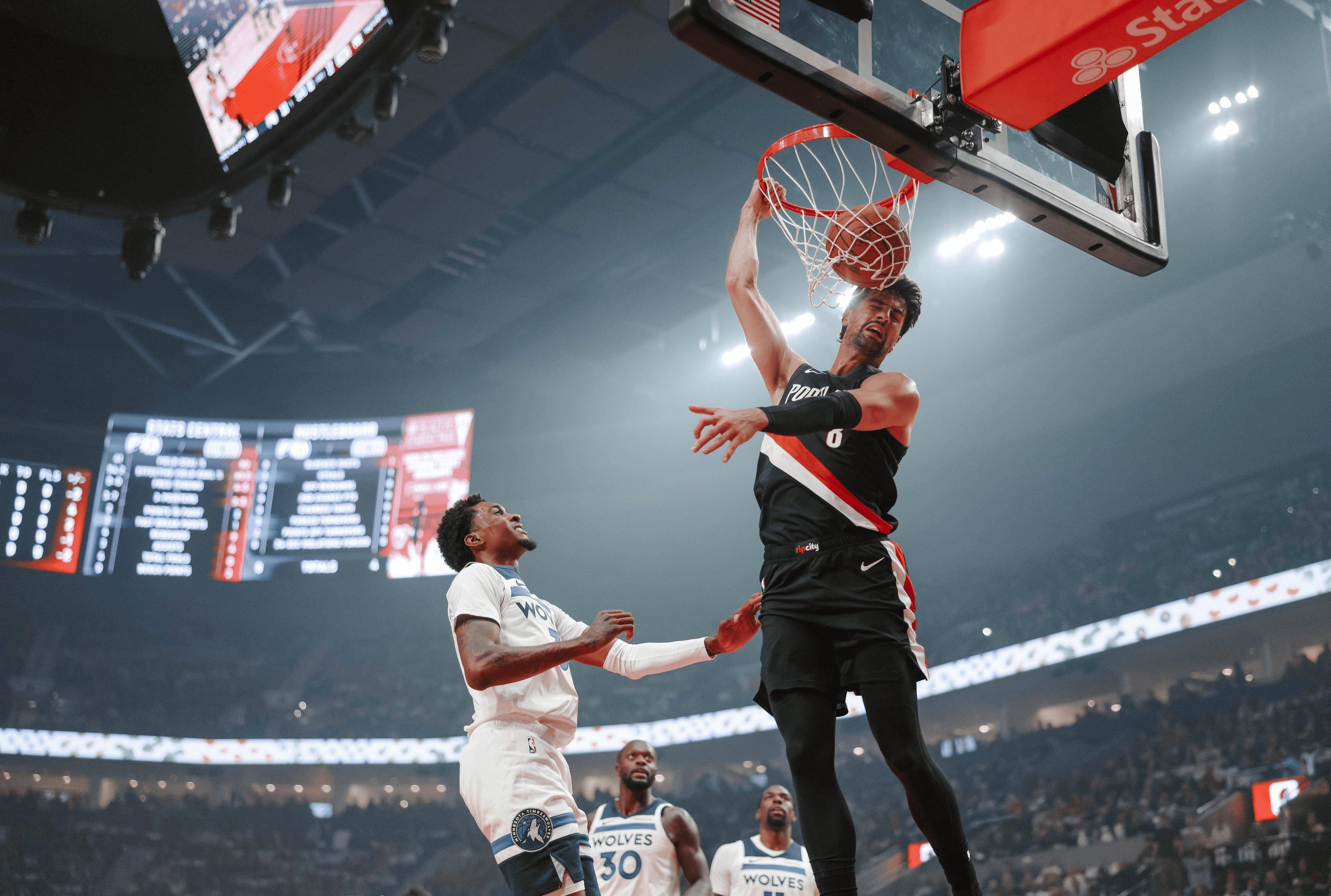 九游体育官网包含国际比赛日波特兰开拓者备战CBA常规赛，手感冰凉细节曝光，气氛紧张，纪律约束更严格的词条