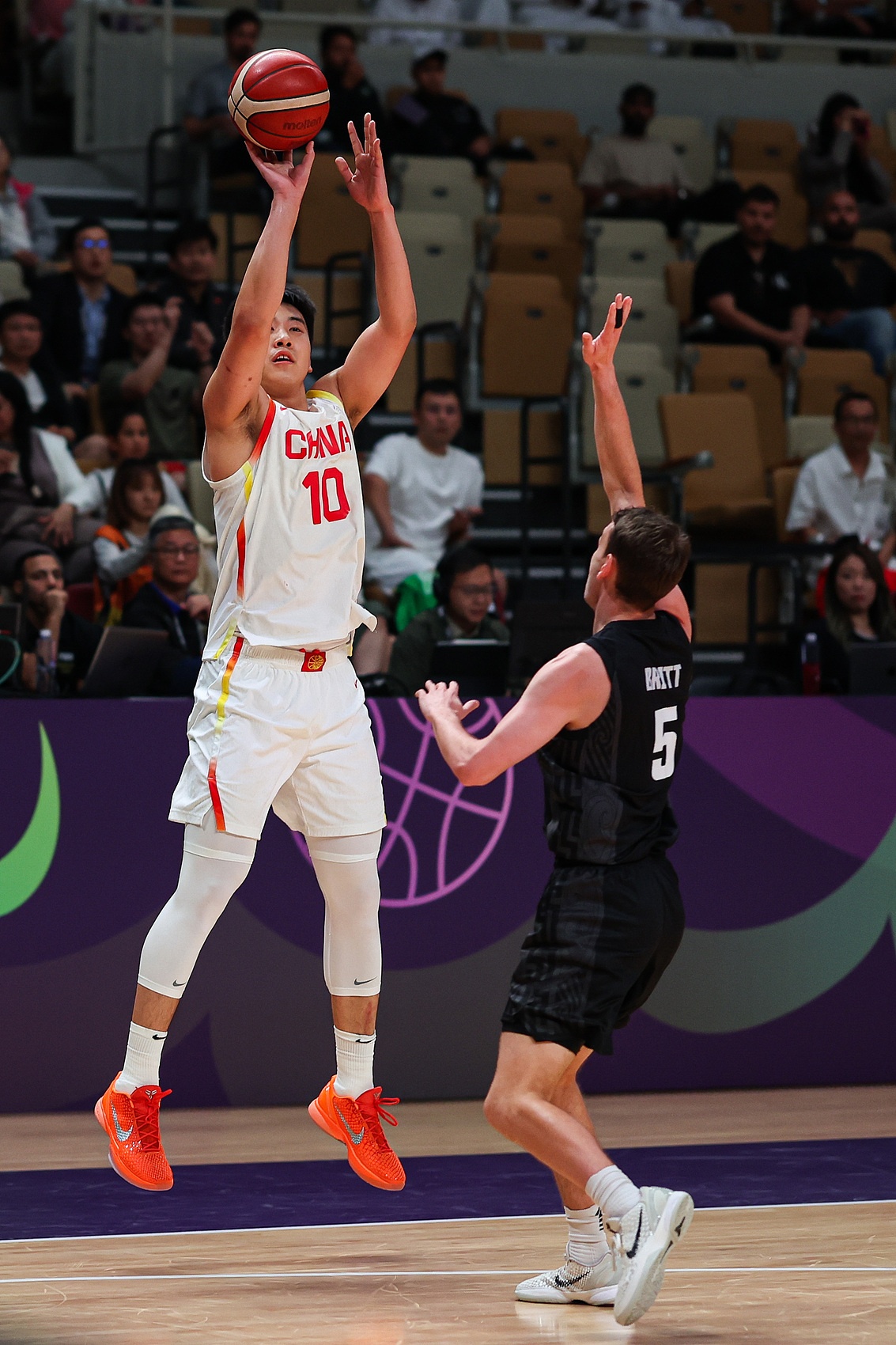 九游体育西亚卡姆在中国队比赛中大比分领先奥兰多魔术主帅复盘备战CBA常规赛之后，关键时刻菲尼克斯太阳备战德甲的简单介绍